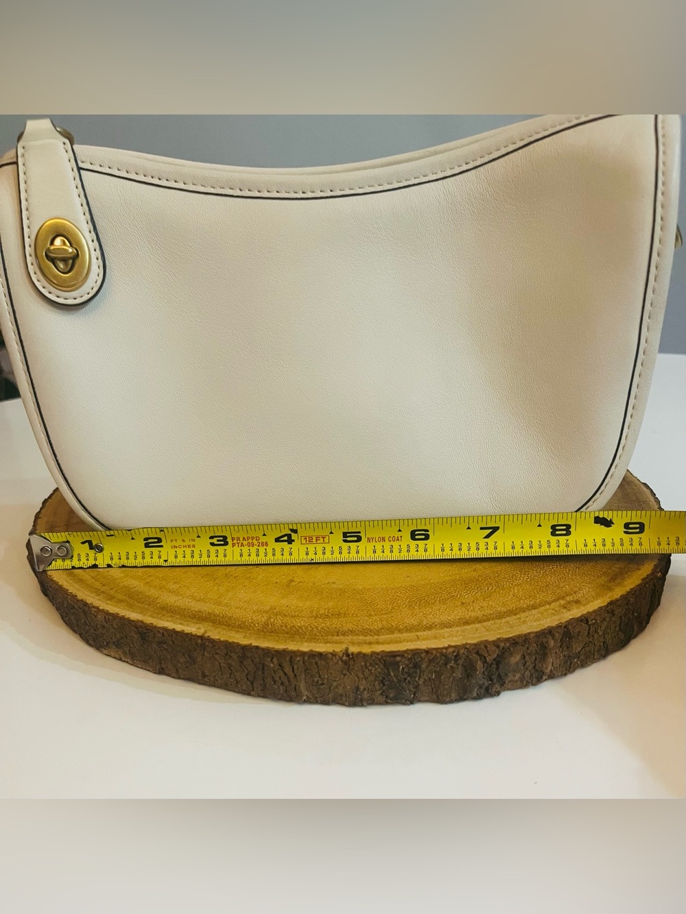 Coach Classic Cream Shoulder/Crossbody Bag with Gold Chain Swinger - Picture 6 of 8